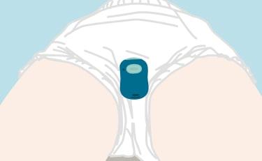 おむつの外に簡単装着